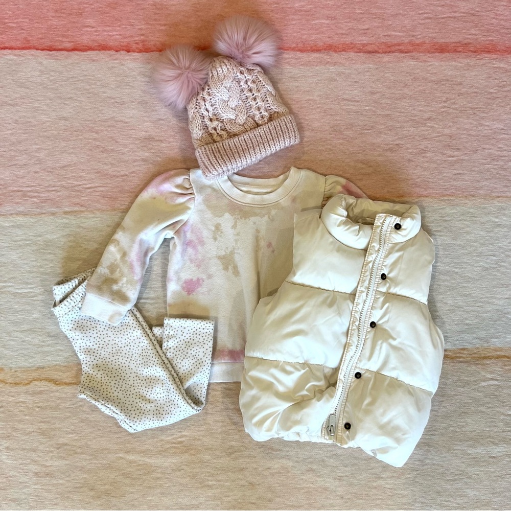 Girls 3T White Puffer Vest & Cream/Pink Sweatshirt w/Legging & Pink Pom Beanie